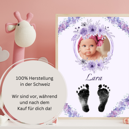 Babyposter - Violette Blumen mit Foto